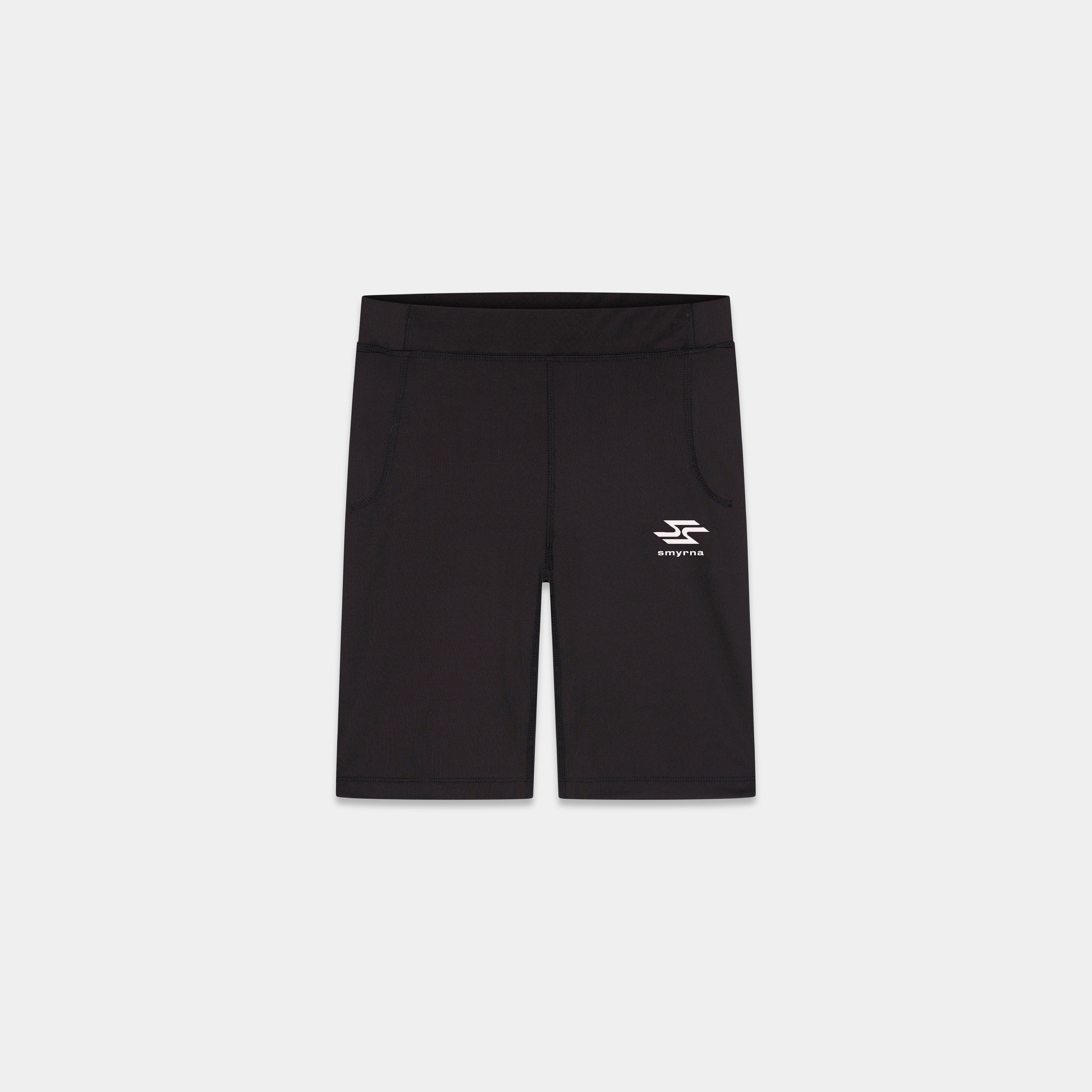 Smyrna active shorts in black