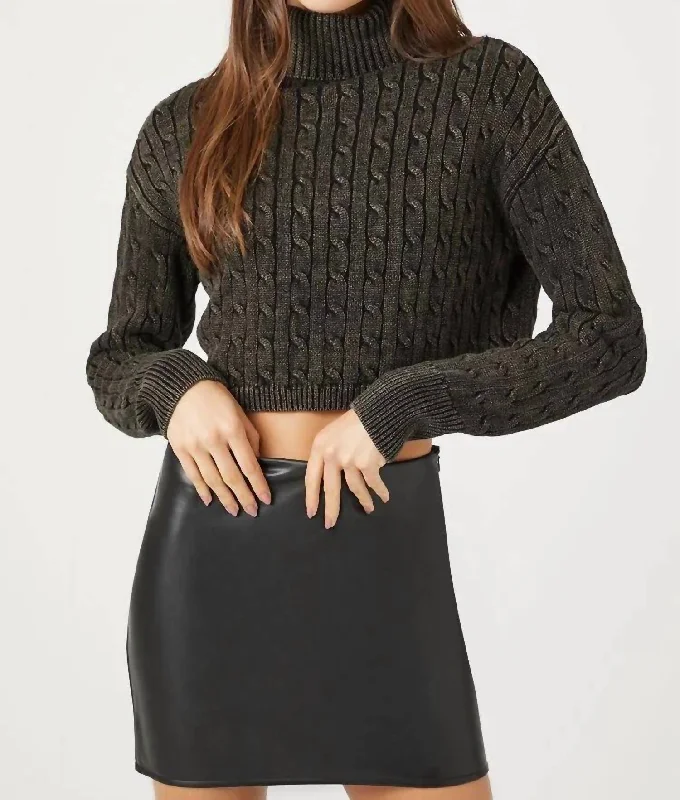 Cable Knit Turtleneck Cropped Sweater In Black