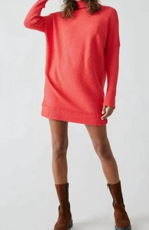 Casey Tunic Sweater In Fiery Red