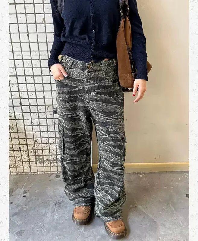 Camouflage Pattern Cargo Jeans